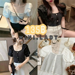 Mini.Lady❤️2020สินค้าพร้อมส่ง!เสื้อครอปแขนตุ๊กตาลายสวยแต่งกระดุมเม็ดเล็กทรงสวยผ้าดีตรงปกจ้า(6718)