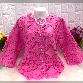 เสื้อผู้หญิงกระดุมหน้า งานสวยเนื้อผ้าดี มีชับใน รอบอกใส่ได้ตั้งแต่ 38-40-42 นิ้วและอก 44-46-48 นิ้ว งานฟรีไซส์ (รหัส D)
