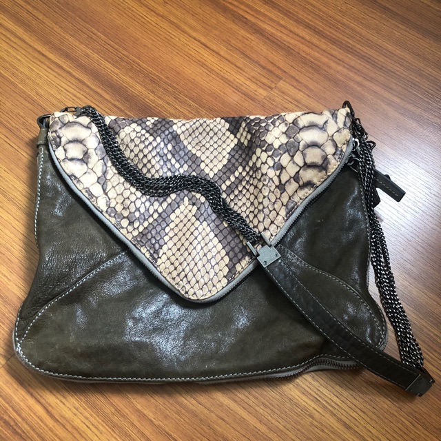 SOLD ❌ Good condition Boyy bag