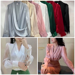 เสื้อแขนยาว ผ้าซาตินเนื้อดี คอวีป้ายถึงช่วงเอว แขนเป็นผ้าแก้วโปร่ง Satin Blouse Size 40"