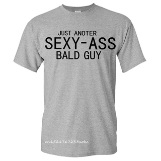 ถูกสุดๆใหม่ เสื้อยืดลําลอง แขนสั้น พิมพ์ลาย Just Another Sexy  Bald Guy สไตล์สตรีท สําหรับผู้ชายรหัสเต็ม