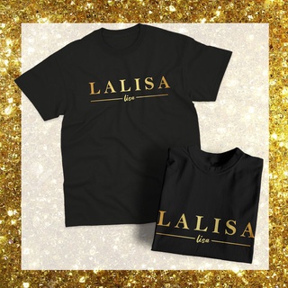 คอตต้อนคอกลมผ้าฝ้าย 100%เสื้อlisa 🤟เสื้อยืดแฟนคลับ🤟 LALISA SOLO สกรีนทองS-3XLS-5XL