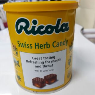 RICOLA ลูกอมสมุนไพรกระป๋องละ 250 g