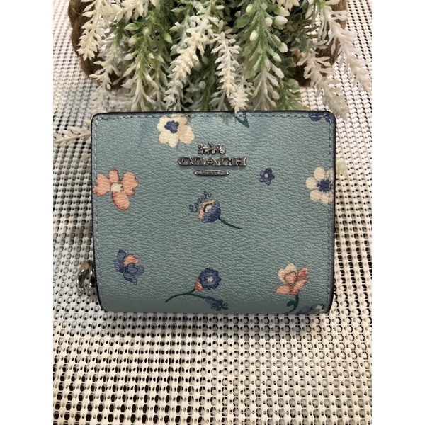 💐✨ COACH SNAP WALLET IN SIGNATURE CANVAS WITH WILDFLOWER PRINT สีฟ้าลายดอกไม้