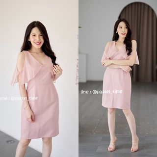 Emily Off-Shoulder Dress : สีชมพู