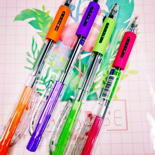 ปากกาลูกลื่น quanTum 007