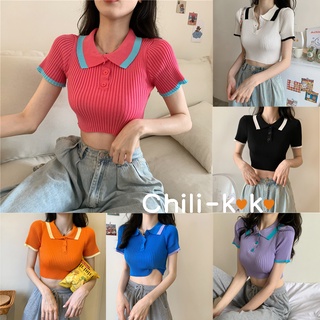 Chili_k❤️k❤️🌟พร้อมส่ง🌟เสื้อครอปแฟชั่น เสื้อผู้หญิง เเขนสั้นคอปก ตัดขอบสี (5935)