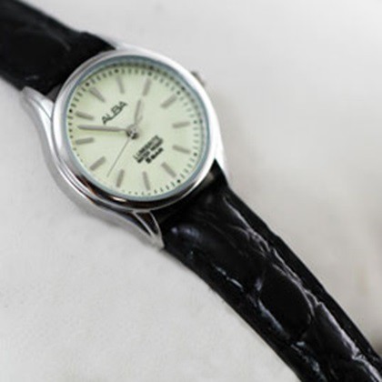 นาฬิกาข้อมือ ผู้หญิง ยี่ห้อ ALBA ARSX41X1 Standard Classic Lady