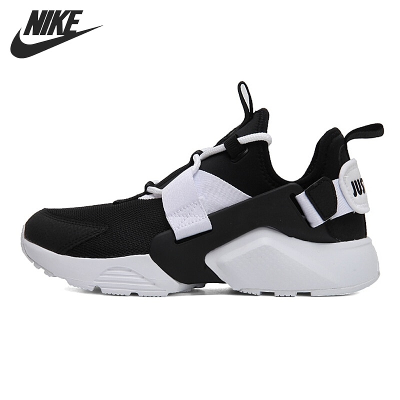 Nike air huarache on sale city low women