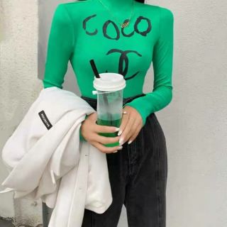 เสื้อแขนยาวพิมพ์ลายCoco ทรงคอสูง เนื้อผ้าดี ยืดได้ใส่สบายเลยค่า ปริ้นลายเกร๋ๆ ใครไม่มีคือเอาท์ ชิคๆตัวเดียวจบเลยค่ะ