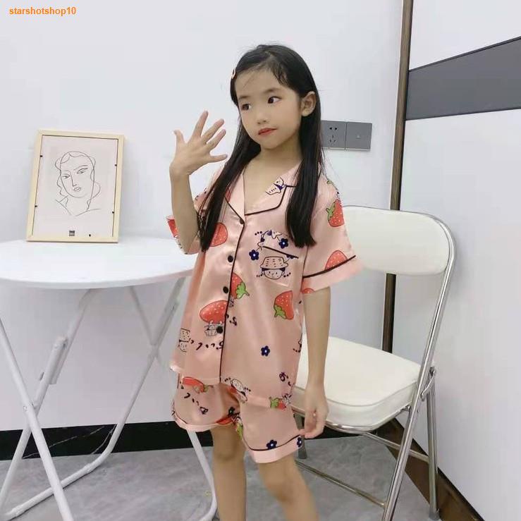จัดส่งจากประเทศไทยใหม่ ชุดนอนเด็กลายการ์ตูน ผ้าซาติน ชุดนอนเด็ก แขนสั้น ...