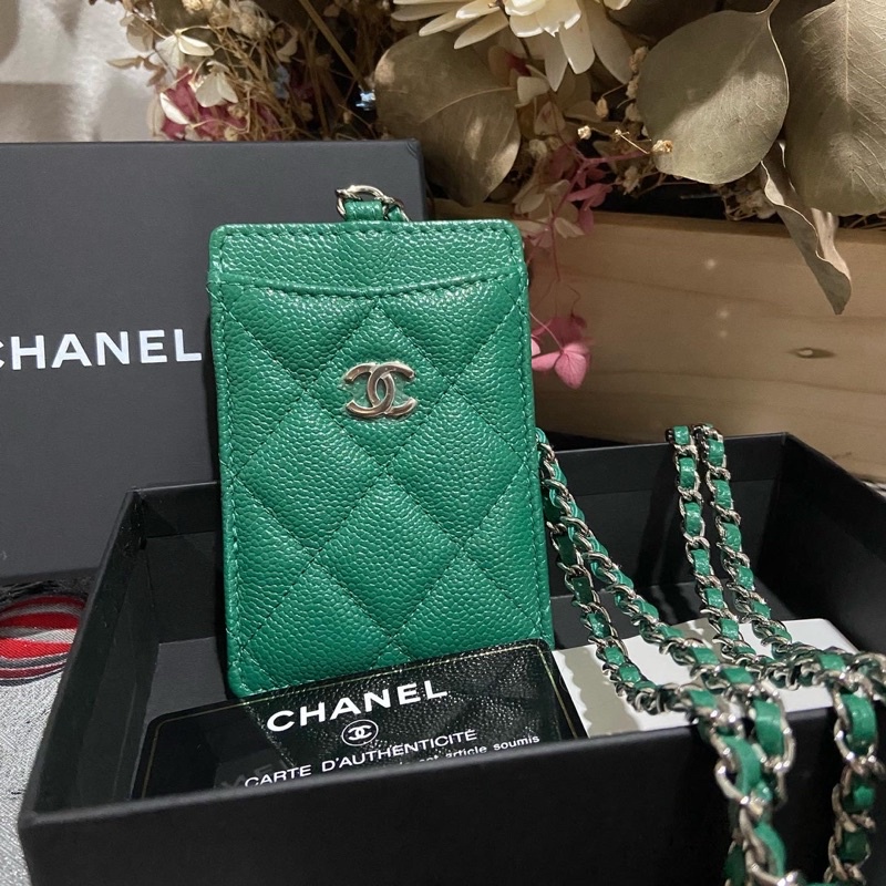 Chanel card holder  with chain ของแท้