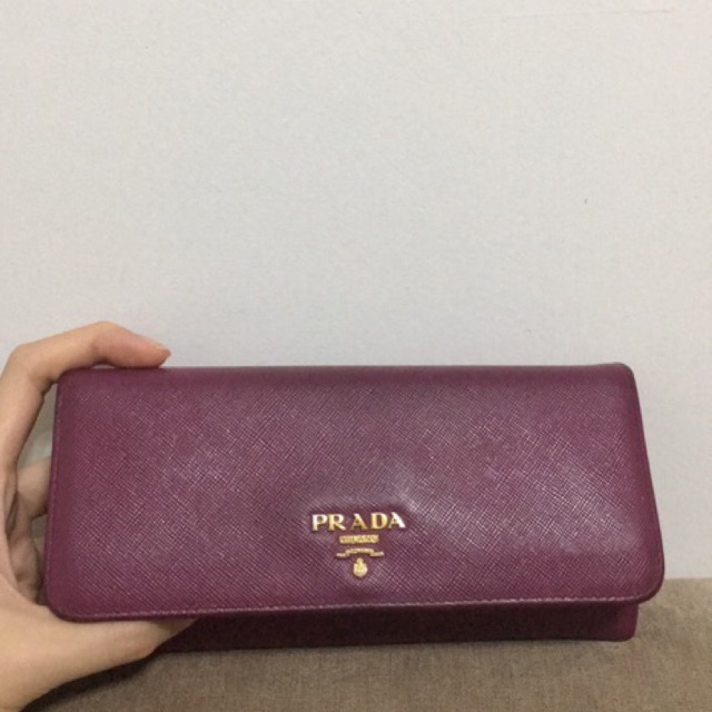 Prada Leather Wallet กระเป๋าสตางค์ใบยาว แท้จาก shop