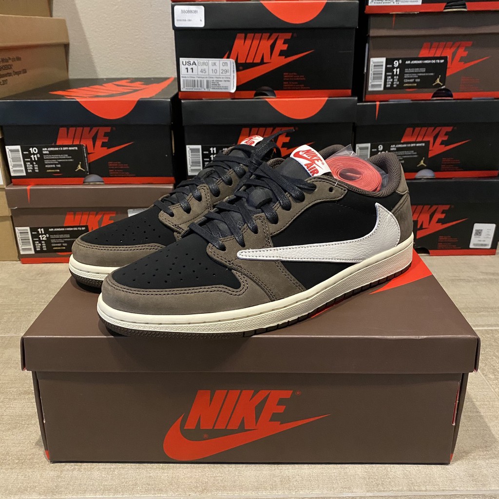 รองเท้าผ้าใบ Nike Air Jordan 1 Low X Travis Scott “Cactus Jack” Size 9.5 us