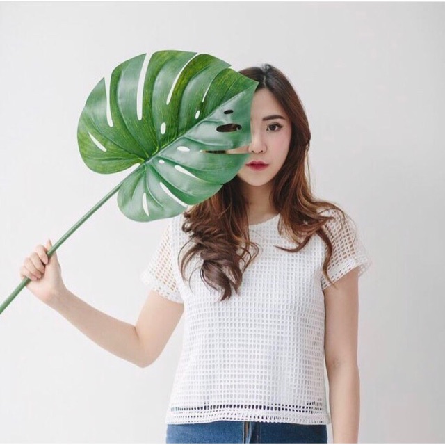 เสื้อลูกไม้ สีขาว "Knit Knit"