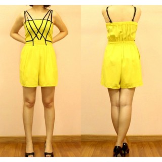 JUMPSUIT จั๊มสูท ขาสั้น สีเหลือง สายสามเส้น-แต่งสายคาด สีดำตัด