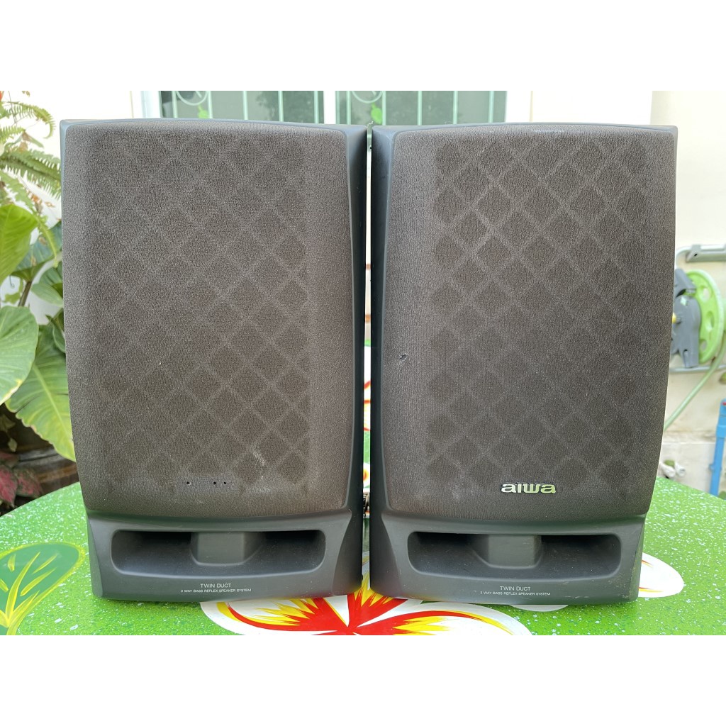 ลำโพง 1 คู่ มือสองญี่ปุ่น AIWA SX-Z1300 (801) 40W 6 โอห์ม วูฟเฟอร์ 5 นิ้ว ตู้ขนาด 26x16x43CM ฝาหน้าเ