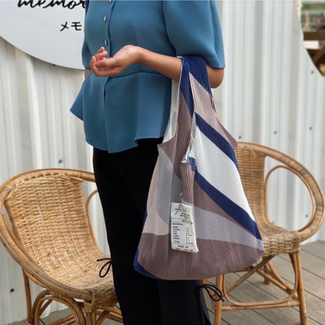 Wyllabrand กระเป๋าผ้าพลีท Nightdream frappe