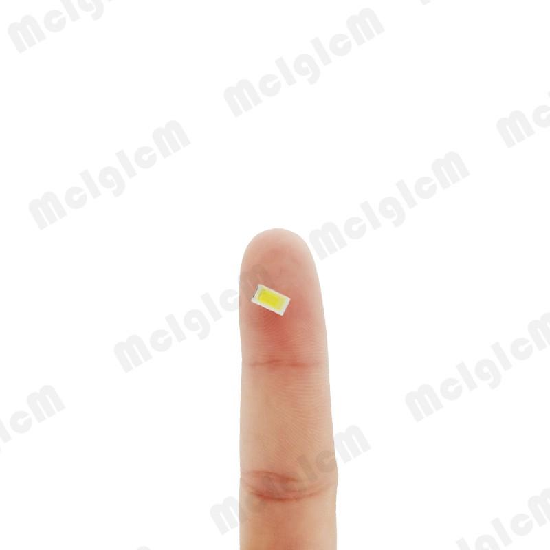 หลอดไฟ ขนาดเล็ก LED 5730 ไดโอด 0.5W - 150 Ma 50-55 ลูเมน 5600K - 6400K  ( 3.2~3.4V ) 200 ชิ้น