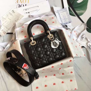 กระเป๋า Dior พร้อมส่งค่ะ เกรด Hi-end1:1/Size 20cm