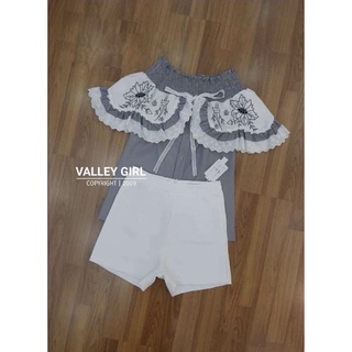 ชุดเซตขาสั้นปักลาย งานป้าย Valley girl SizeL ***มือ1ป้ายห้อย