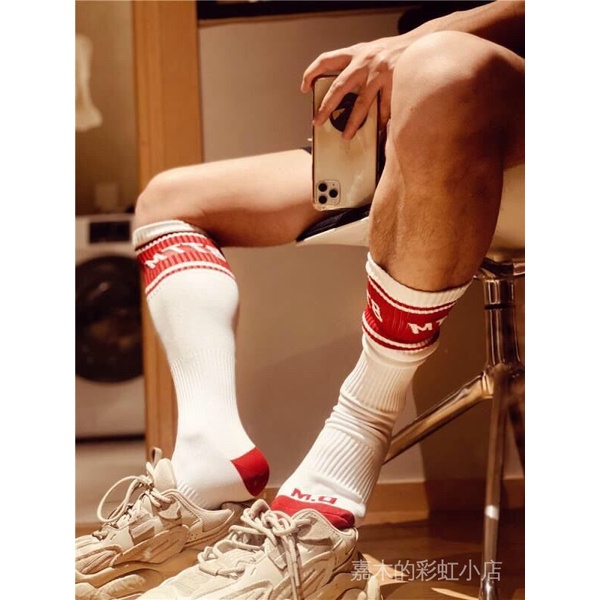 Vvia ถุงเท้ายาวถึงเข่า ผ้าไนล่อน ดูดซับเหงื่อ กันลื่น พิมพ์ลายตัวอักษร DTOP แนวเซ็กซี่ ทนต่อการเสียดสี สําหรับผู้ชาย