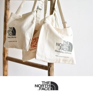 กระเป๋าสะพาย The North Face Musette bag