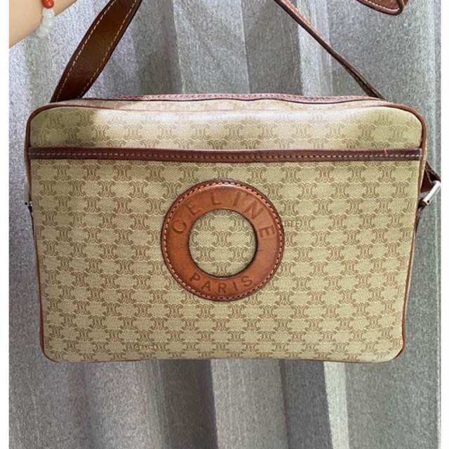 Celine vintage crossbody bag สภาพดี เดิมๆทั้งใบ ของแท้ เซลีน ซีลีน กระเป๋ามือสอง แบรนด์เนม