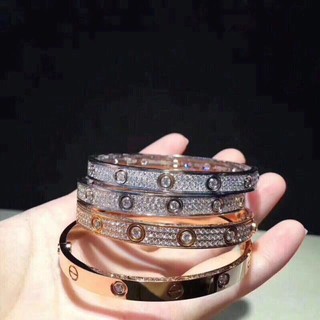 Cartier ขายดี สร้อยข้อมือเพชร สร้อยข้อมือคู่ สร้อยข้อมือสกรู