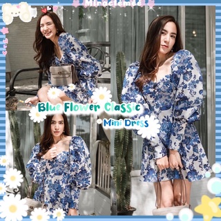 Blue Flower Classic มินิเดรสคอเหลี่ยม ลายดอกไม้ แต่งแขนยาวพอง โทนสีน้ำเงินขาว เดรสลายดอกไม้ งานป้ายgossip