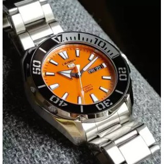 นาฬิกาข้อมือผู้ชาย Seiko 5 Sport Automatic รุ่น SRPC55K1 หน้าส้ม