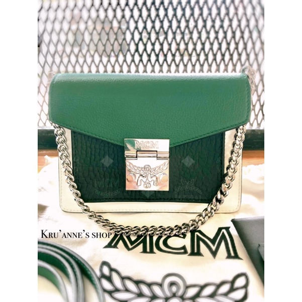 แท้💯%Used mcm patricia visitos leather block mini crossbody bag