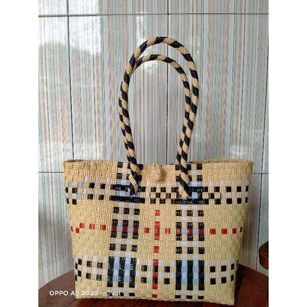 BROWN BERRY WOVEN BAG/JALI WOVEN BAG