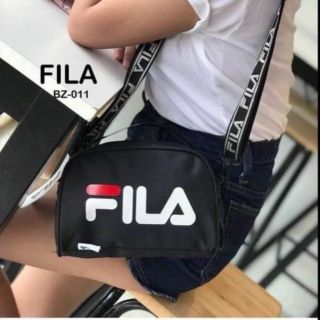 กระเป๋านำเข้า สะพายข้าง fila