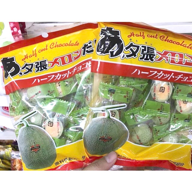 Yubari Melon Half Chocolate 80g  ช็อกโกแลตเมล่อน