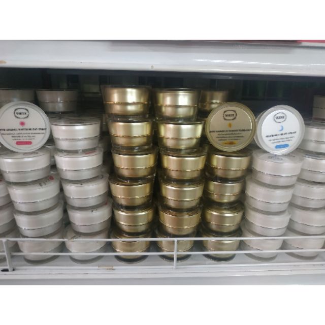 White Essence Cream ไวท์เอสเซนส์ครีมขนาด10กรัม  ครีมดูแลผิวหน้า 3 in 1 (ขายแยกชิ้น) ราคาขึ้นค่ะ