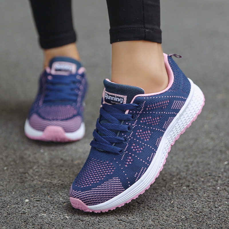 35-44 ผู้หญิงรองเท้าสีดำ ผ้าใบ แบบสลิป-ออนรองเท้า ลำลอง สีขาว