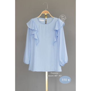เสื้อสีพื้นโทนสีฟ้า ทรงสุภาพ คอกลม แต่งระบายไหล่ แขนจั้มสม็อคยืดได้ สีฟ้า Freesize อก 40"- 42"