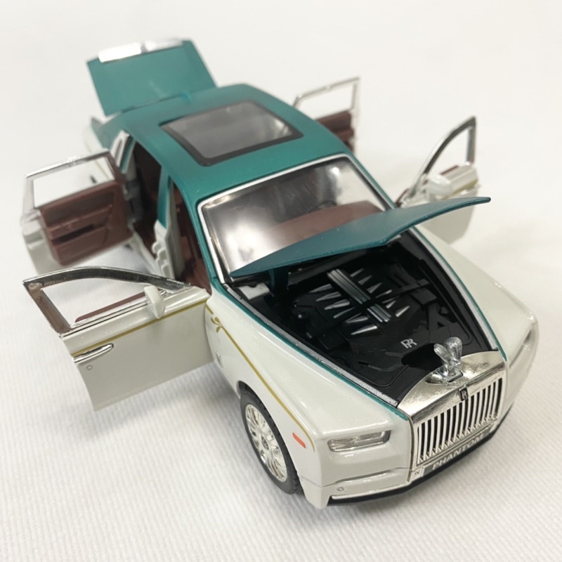 รถโมเดลเหล็ก โรลรอยส์ Rolls Royce Phantom รถหรู มาใหม่ สีสดใส ยาว 6.5 นิ้ว มีไฟมีเสียงเปิดประตูได้