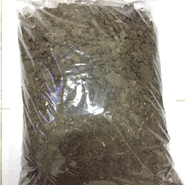 ปุ๋ยขี้วัว ขุน แห้งและไม่มีเมล็ดหญ้า 1กิโลกรัม10บาท ยินดีให้คำแนะนำโดยทีมงานฟาร์มยอดผัก