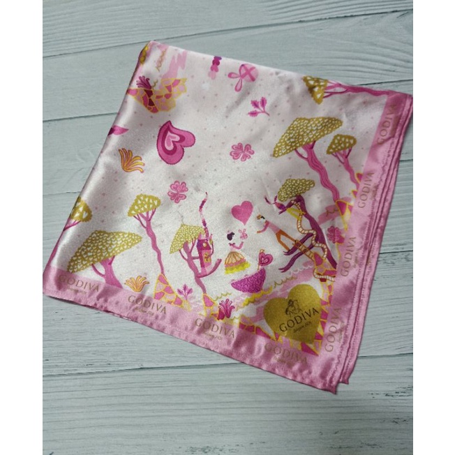 ผ้าพันคอ Godiva Belgium