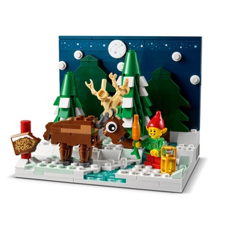 LEGO Santas Front Yard 40484