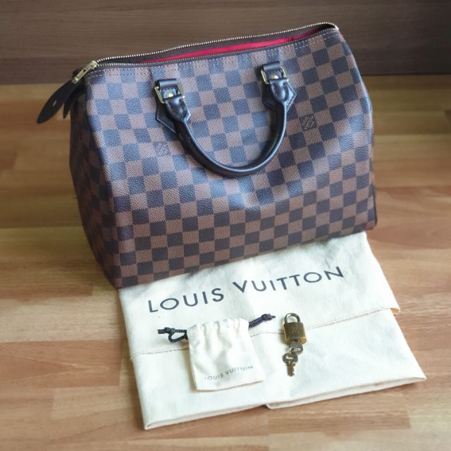 กระเป๋า Louis Vuitton Damier Canvas Speedy 30