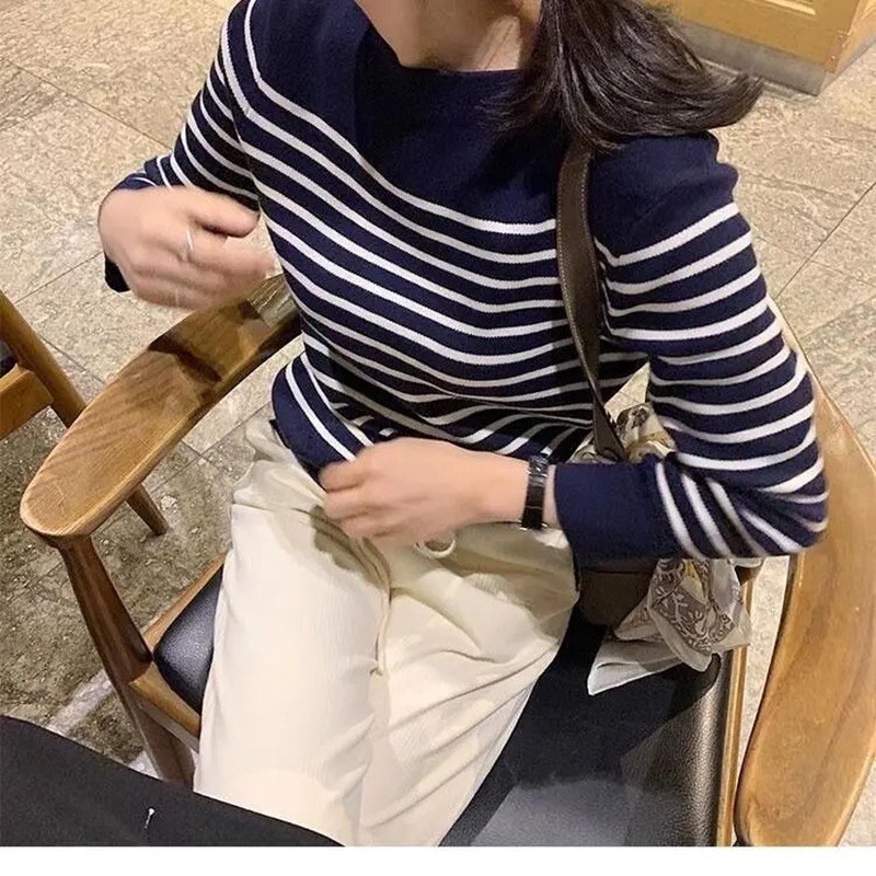 xixilixiaojie เสื้อสเวตเตอร์ถักลายทางสไตล์ใหม่สำหรับผู้หญิงฤดูใบไม้ร่วงปี 2021