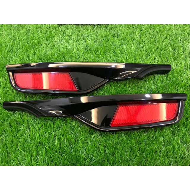 Honda Jazz GK Fit GK5 2018-2021 FL Reflector สีดําเงา