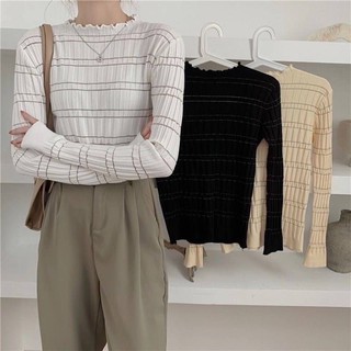 เสื้อคอกลมแขนยาวทรงเข้ารูป