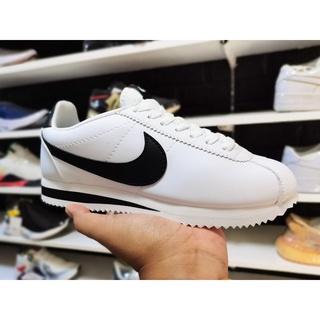 Nike Cortez Classic รองเท้าผ้าใบลําลอง สําหรับผู้ชาย ผู้หญิง สีขาว สีดํา