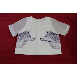 เสื้อครอปสีขาว ผ้าดีเวอร์