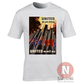 Tshirtคอลูกเรือcrew neckเสื้อยืดแขนสั้น พิมพ์ลายโปสเตอร์ United We Are Strong World War Allies Wwii Ww2 Reenactor Usa Gb