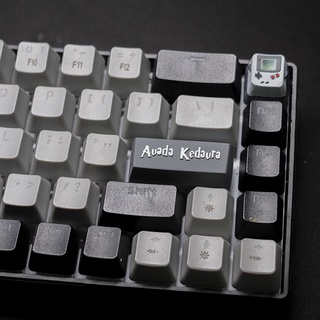 ส่งฟรี Artisan keycap Gameboy